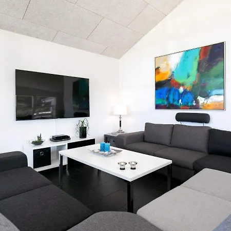 Three-bedroom Holiday In 51 Feriehus
